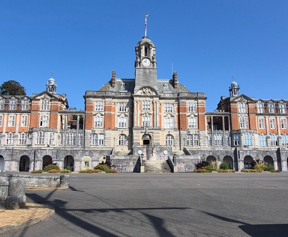 Britannia Royal Naval College-达特茅斯必去景点
