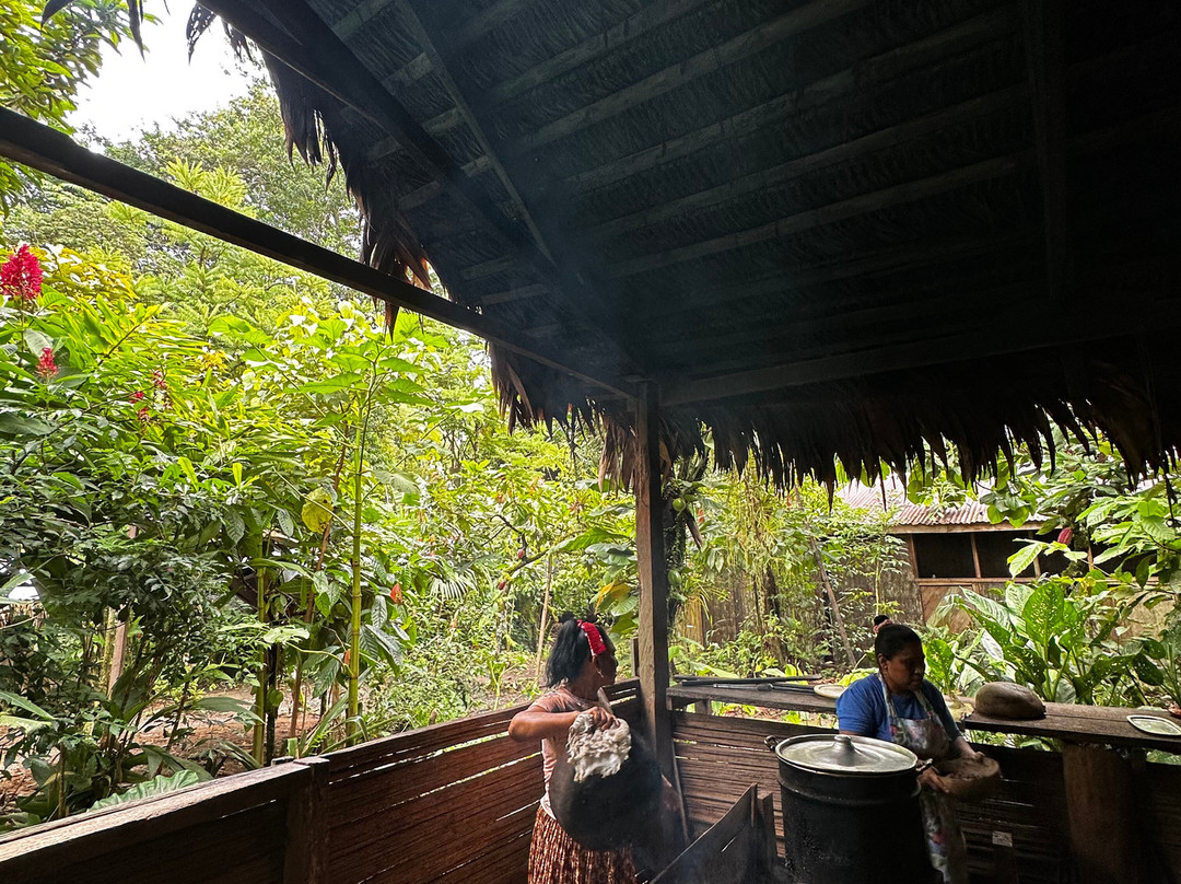 Abel Bustamante - Tour Guide-Manzanillo必去景点