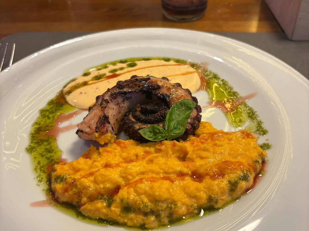 Bonjour Restaurant