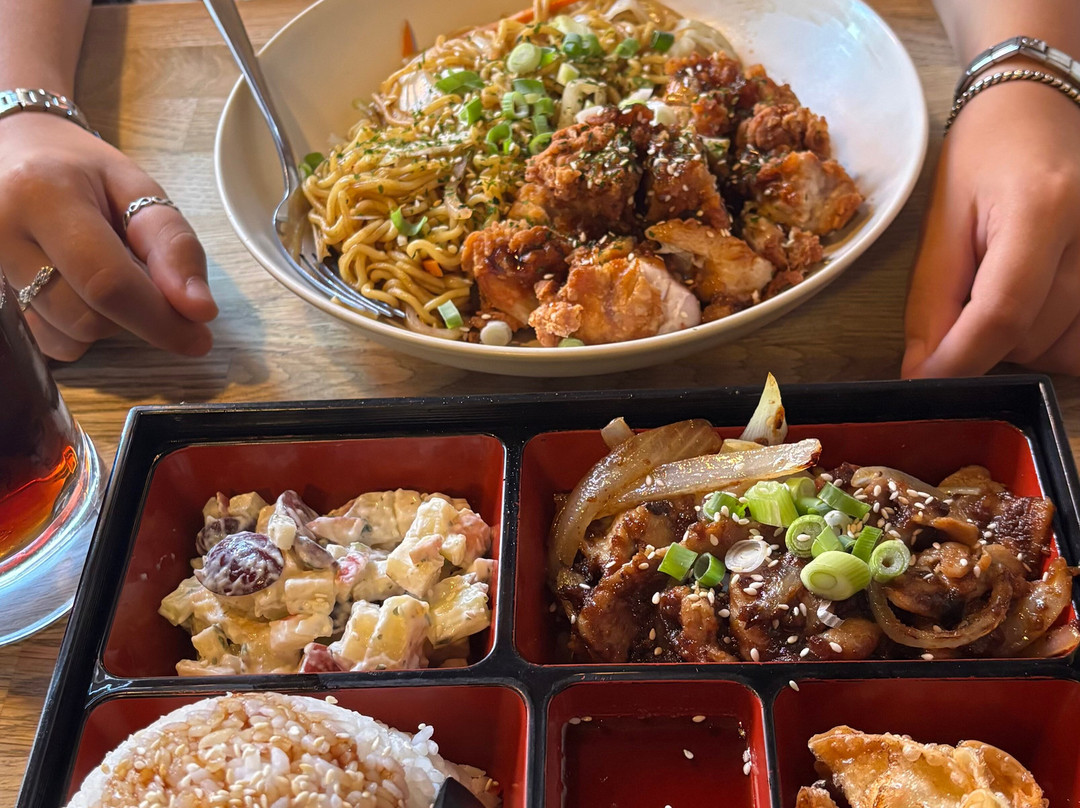 Bento Japanese Streetfood & Izakaya