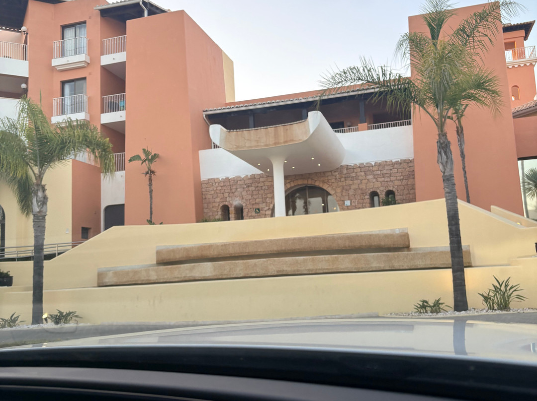 Spacious 4 Bedroom Villa, Private Pool, Free Air Conditioning and Wifi主图