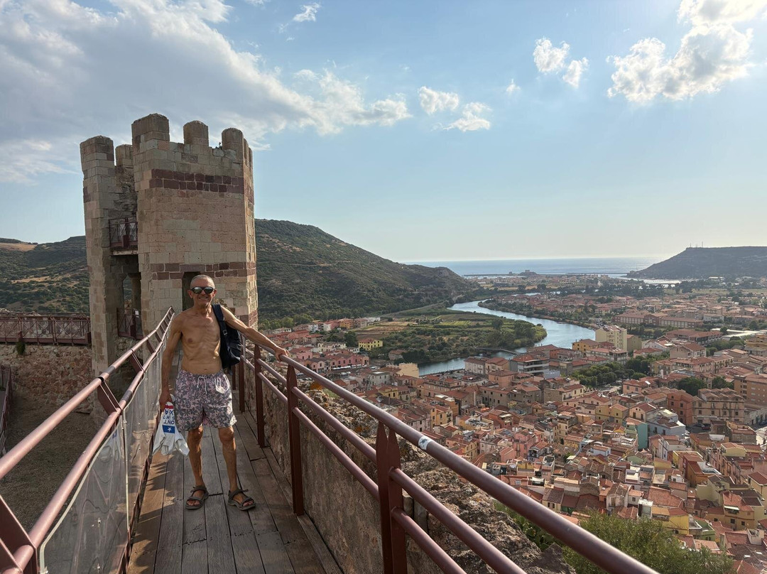 Castello Di Bosa-博萨必去景点