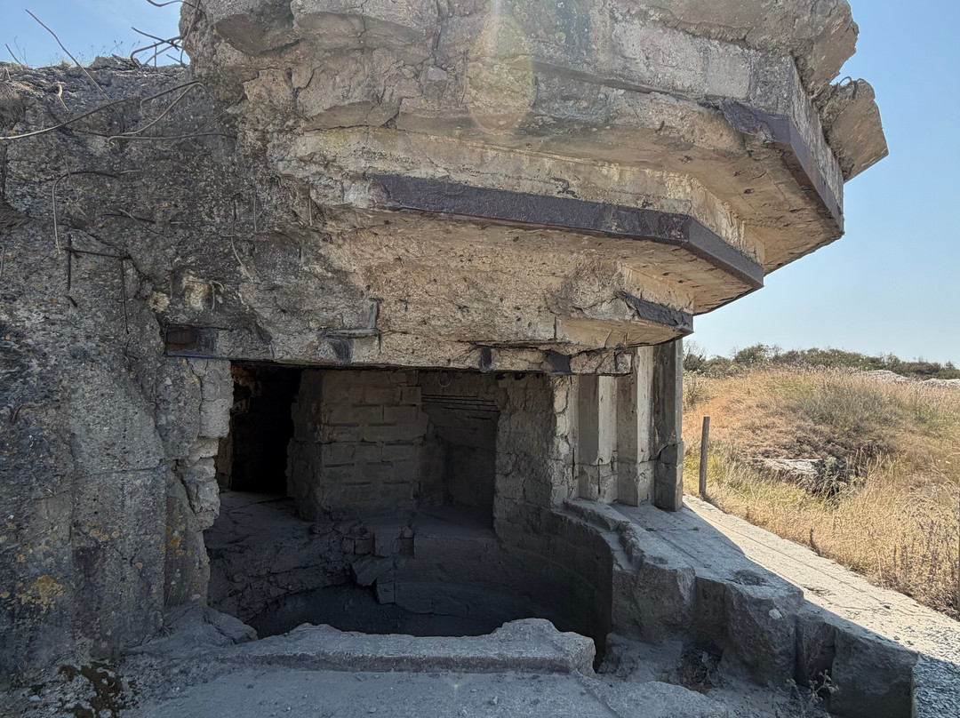 Pointe du Hoc-Cricqueville-en-Bessin必去景点