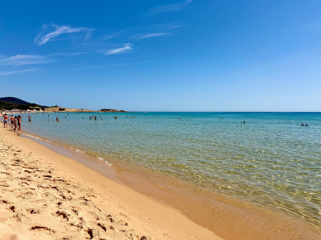 Spiaggia Su Giudeu-Domus de Maria必去景点