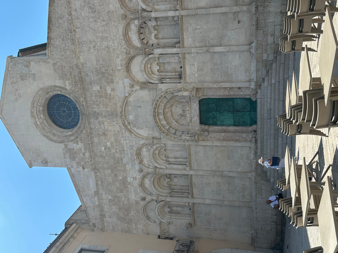 史威瓦酒店主图