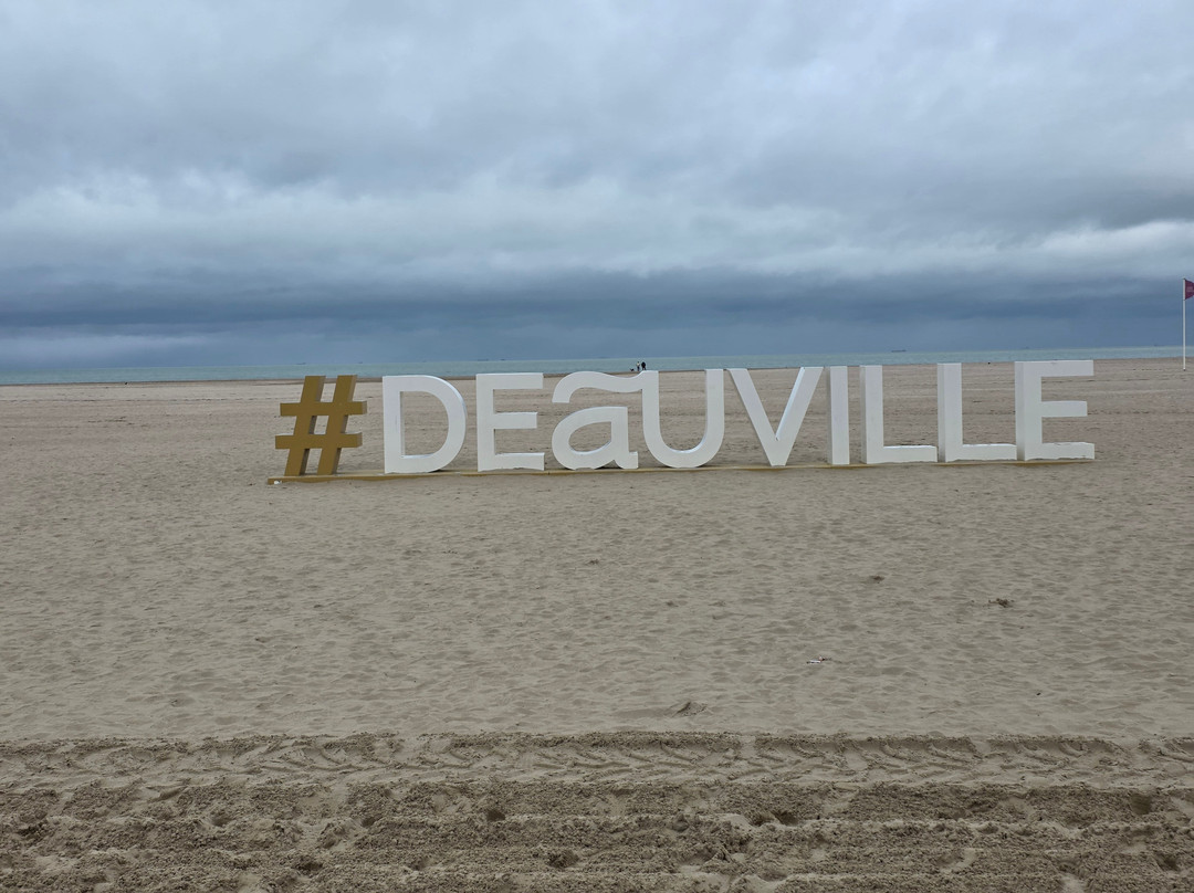 Plage de Deauville-多维尔必去景点