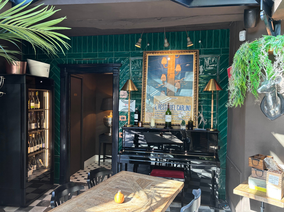 Vinoteca La piazzetta