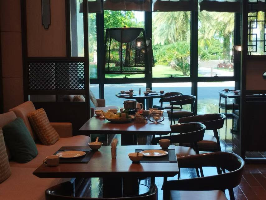海南兴隆希尔顿逸林滨湖度假酒店主图