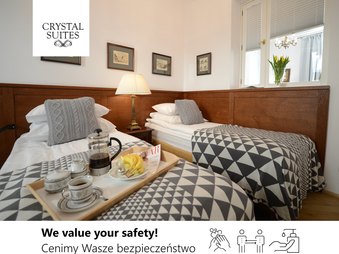 Crystal Suites Old Town