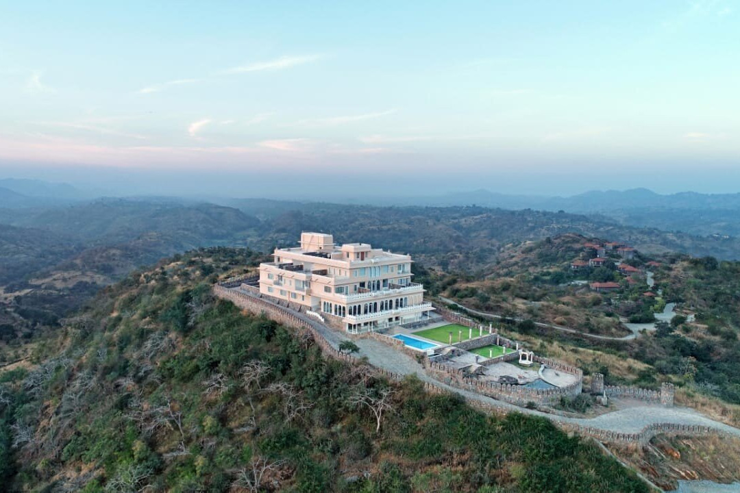 Rajsamand District酒店住宿-Fateh Safari Suites By Fateh Collection