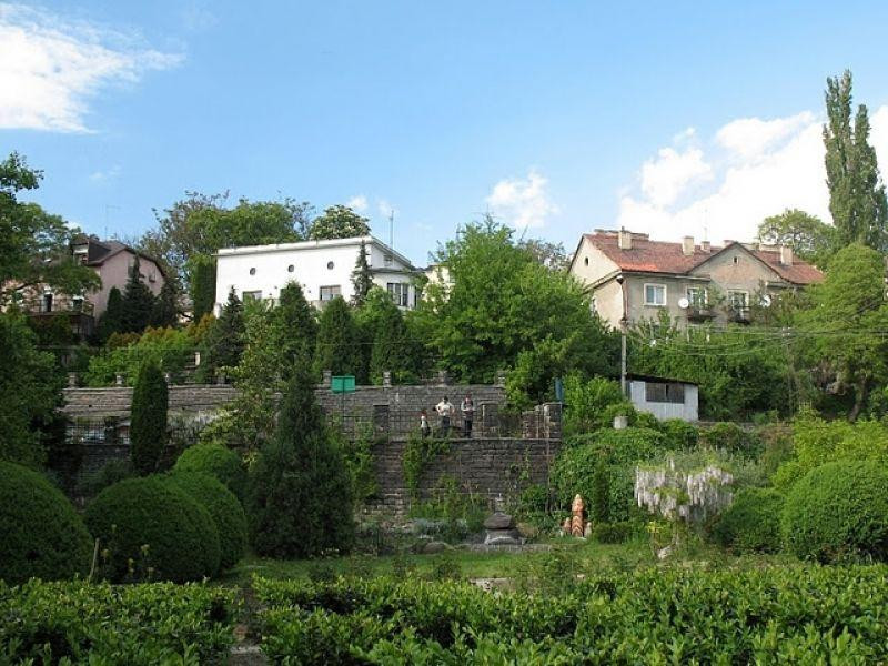 Uzhgorod University Botanic Garden