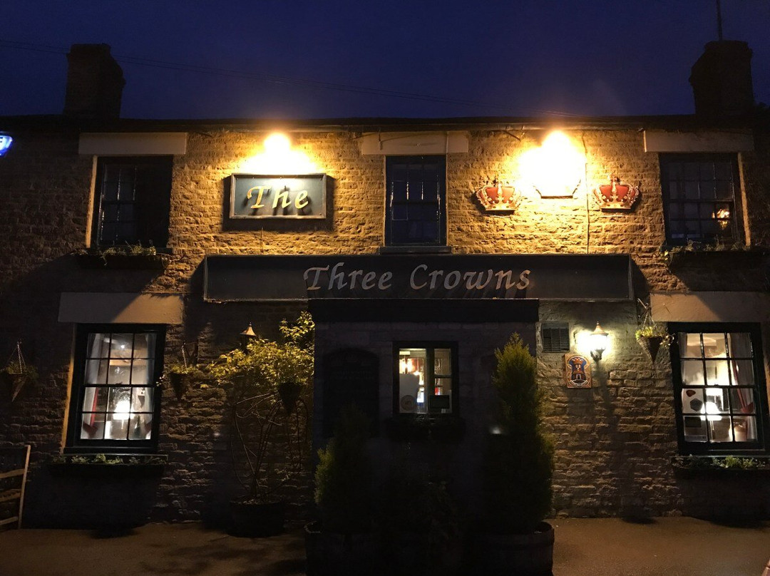 Lyneham餐馆和美食-The Three Crowns