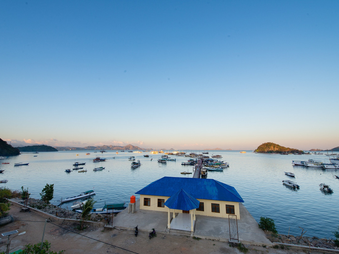 Kampung Ujung Beach景点图片