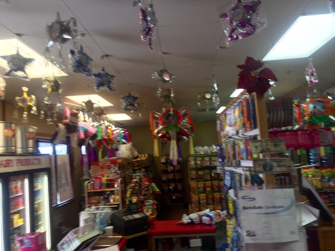 阿尔贝维尔餐馆和美食-Guelaguetza Bakery