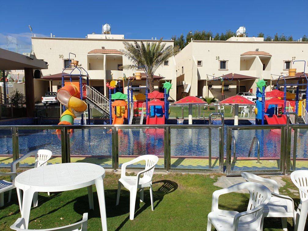 Al Khazamah Resort主图