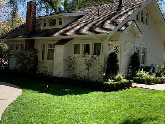 尼克松总统图书馆暨博物馆 -约巴林达必去景点