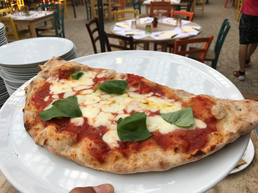 Fara in Sabina餐馆和美食-La Piazzetta di Alessio Messineo