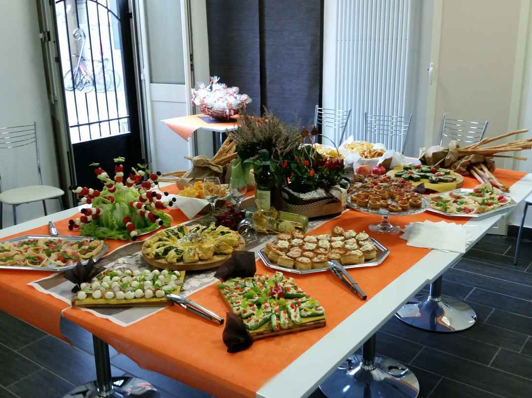 Nomaglio餐馆和美食-The Brothers' Risto Pizza