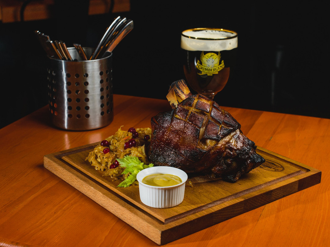 阿斯特拉罕餐馆和美食-Harley Bar&Grill