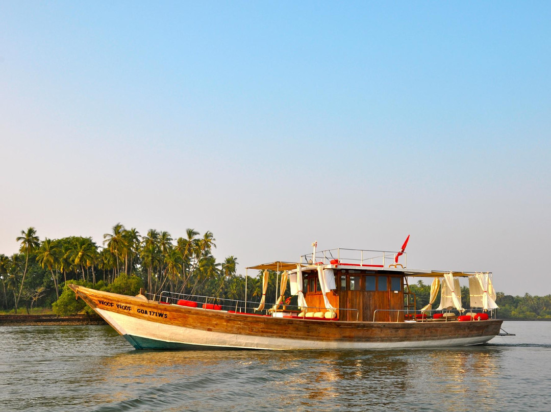 Woof Woof-Morjim必去景点