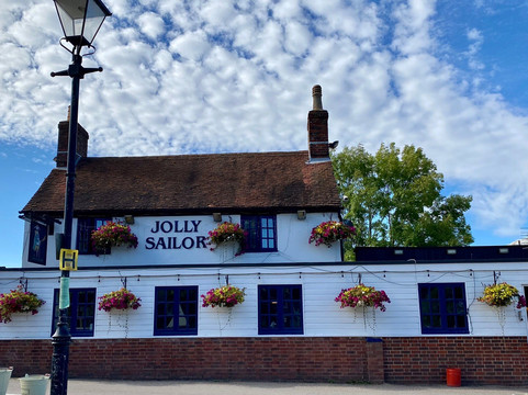 Calshot餐馆和美食-Jolly Sailor