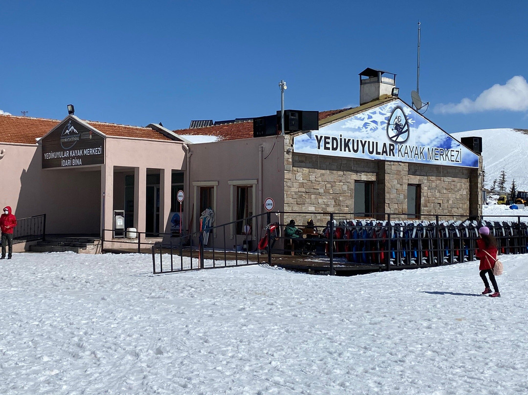 Yedikuyular Kayak Merkezi景点图片