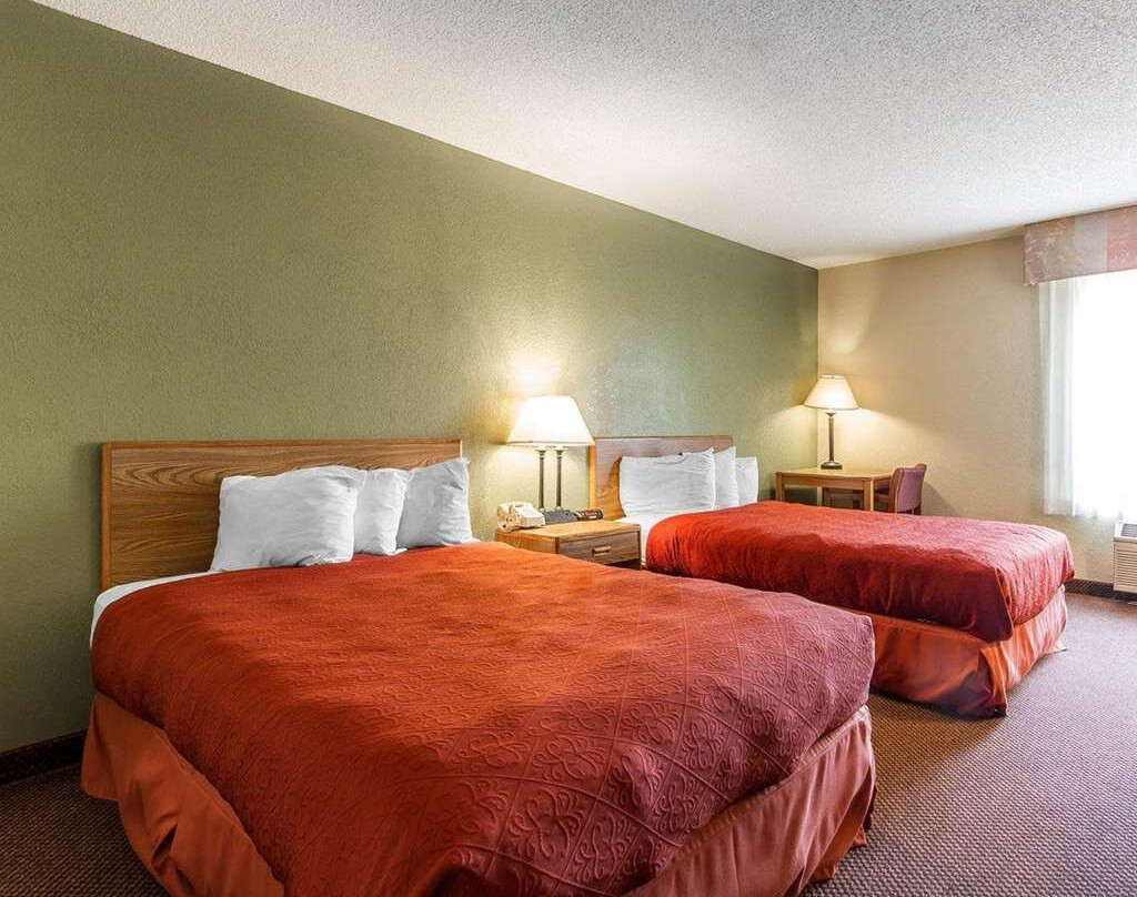 AmericInn by Wyndham Reedsburg主图