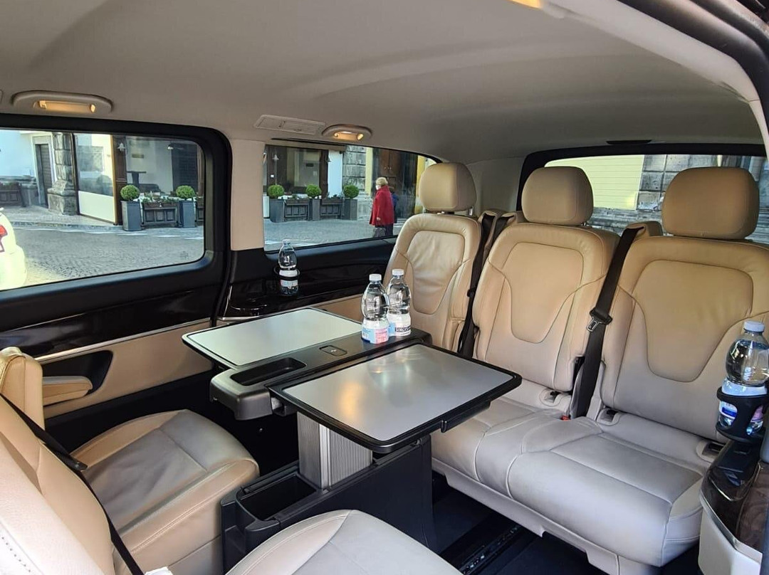 Good Heart Limos-索伦托必去景点