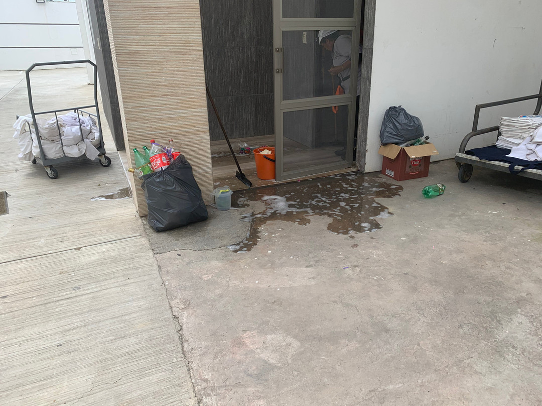 雷吉纳会议中心度假酒店主图