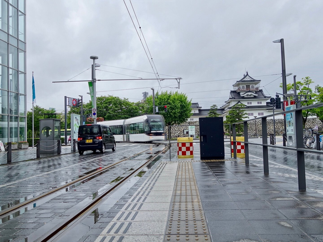 Toyama City Tram Line景点图片