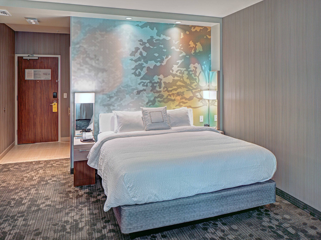 Courtyard Appleton Riverfront主图