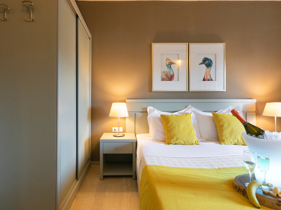 Tomato Beach Hotel主图