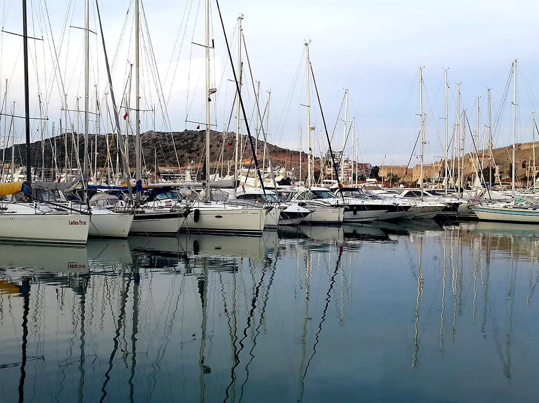 Cesme Marina景点图片