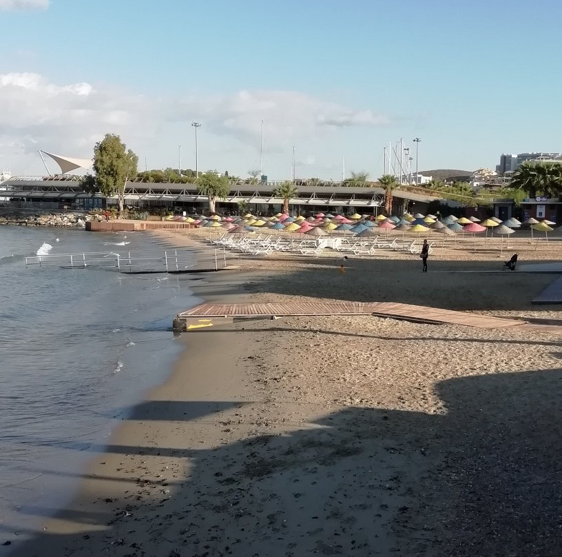 Downtown Beach-库萨达斯必去景点