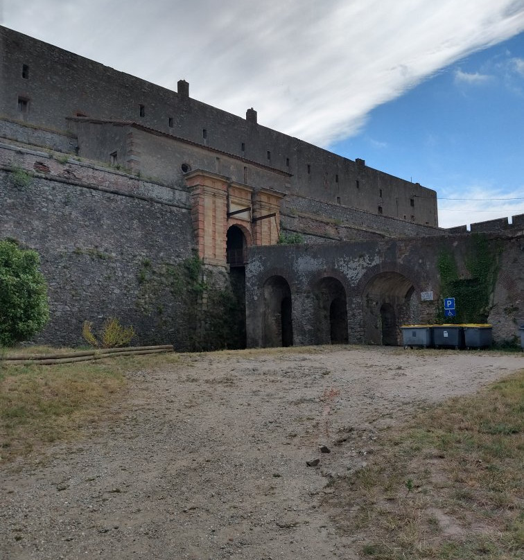 Fort de Bellegarde景点图片