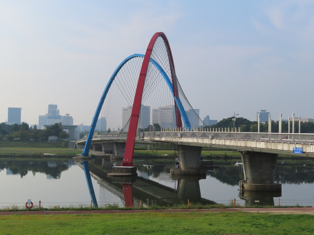 Expo Bridge景点图片