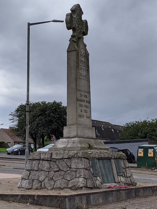 Laurieston War Memorial-Laurieston必去景点
