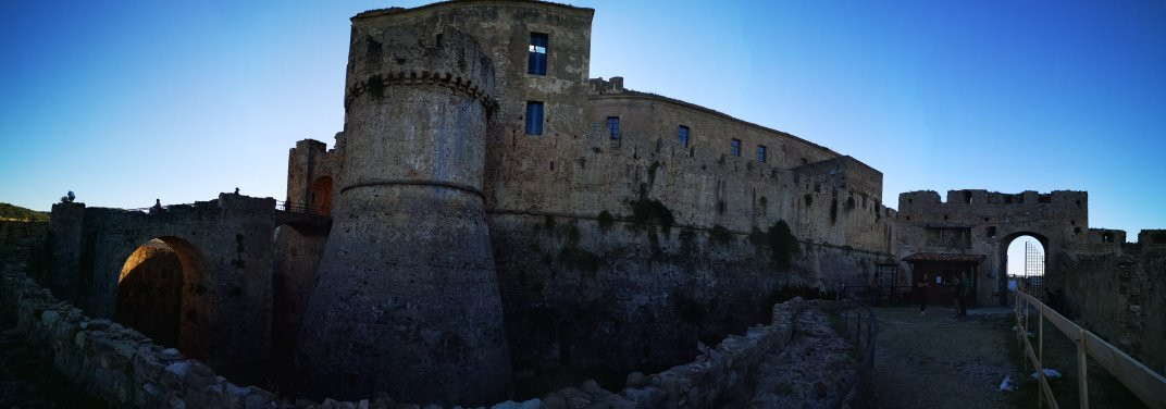 Castello di Rocca Imperiale景点图片