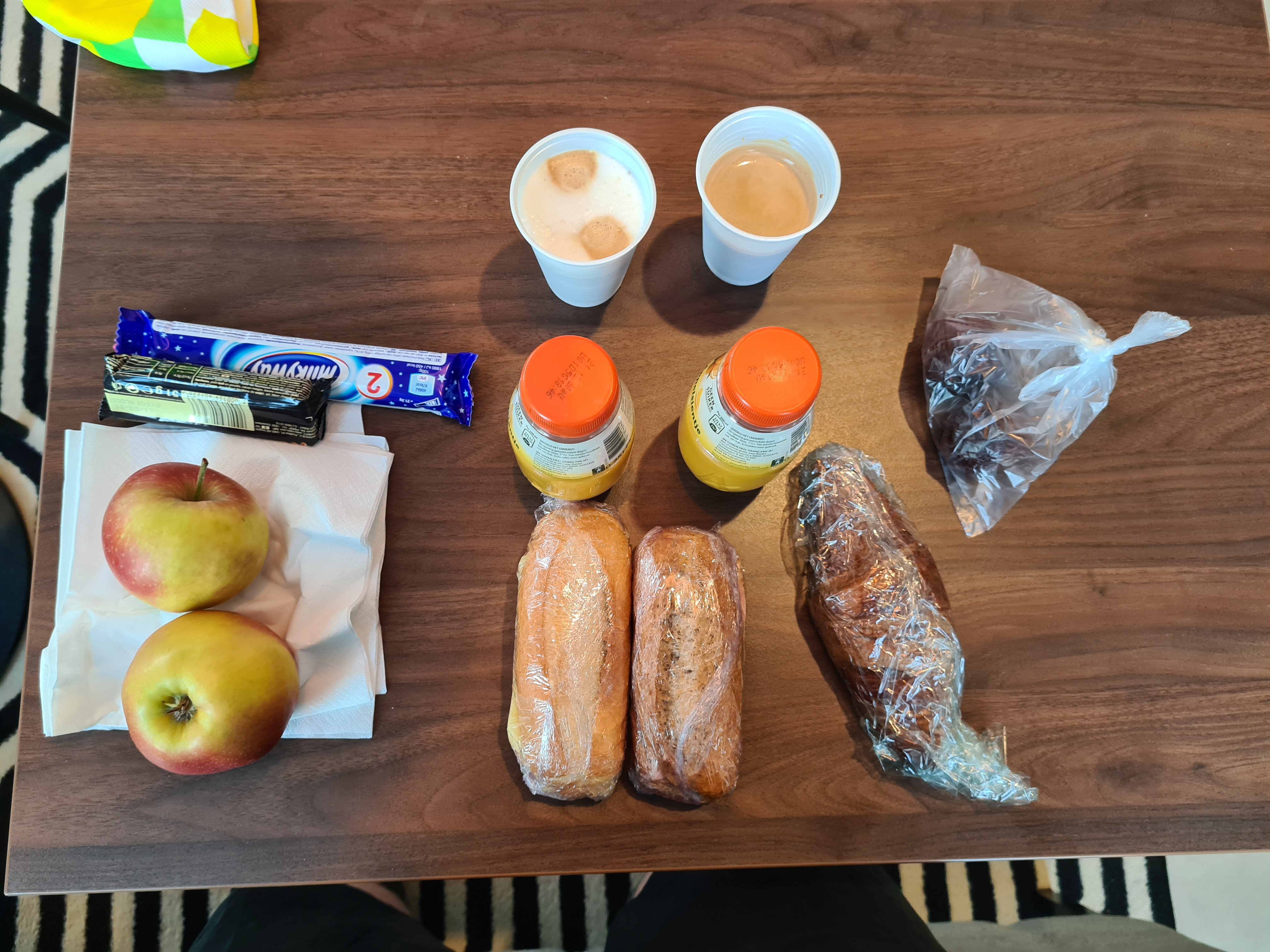 Plaza Premium Almere-官方