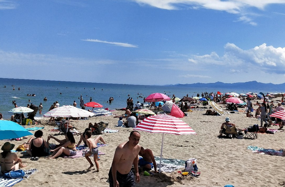La plage de la Marenda景点图片