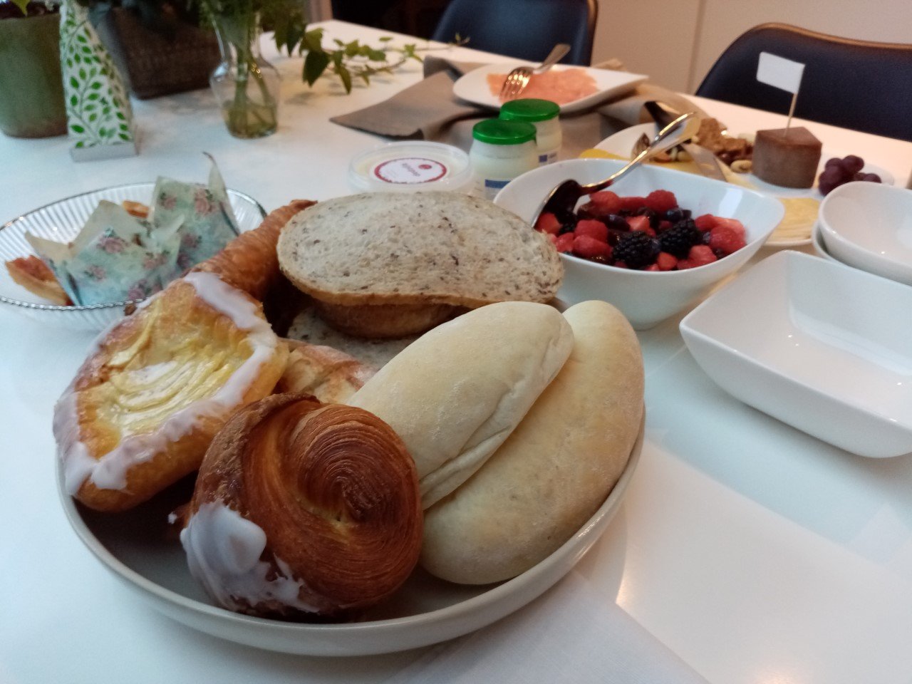 B&B @Room's-餐饮