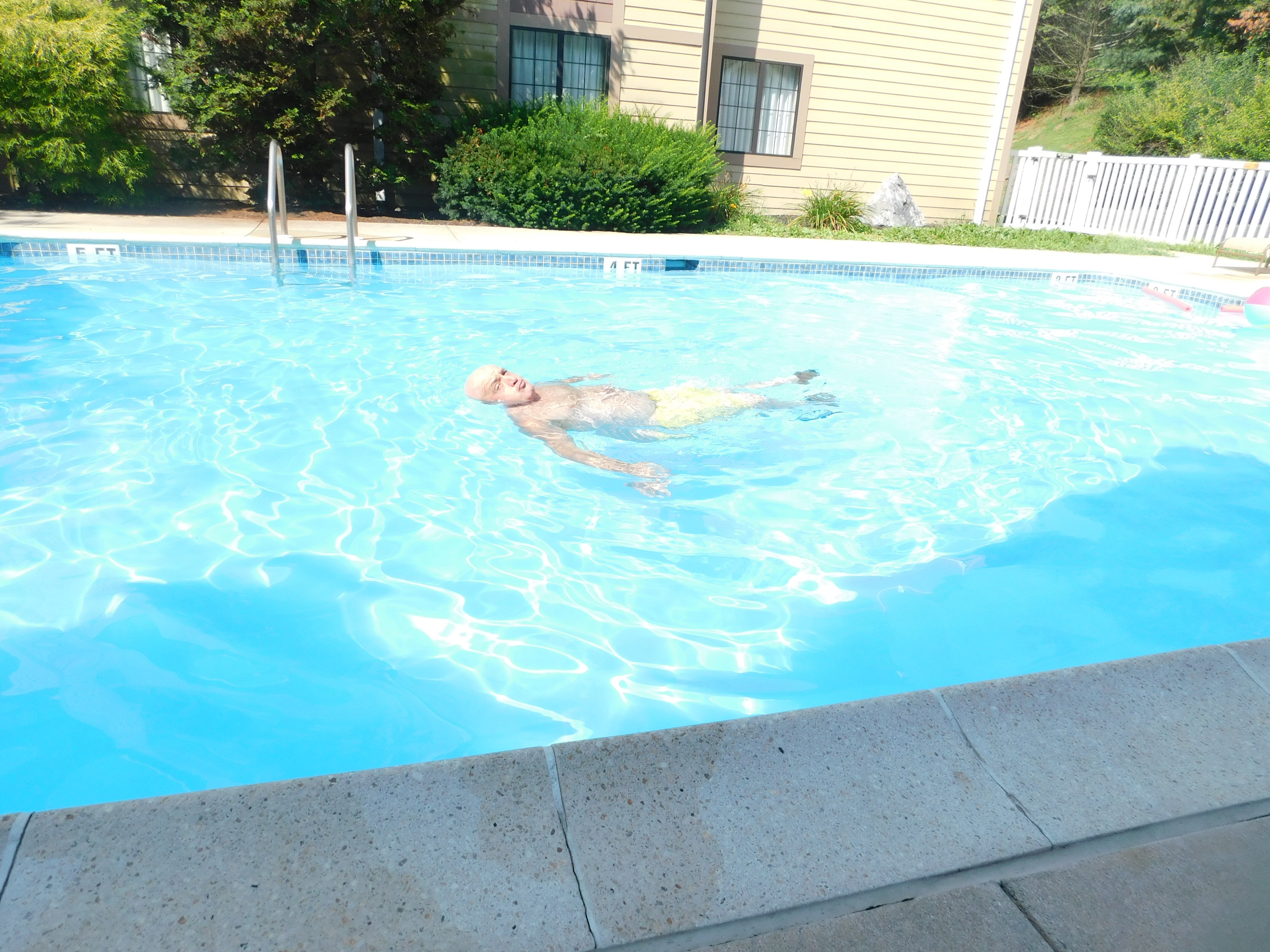 Extended Stay America Suites - Lancaster County-泳池