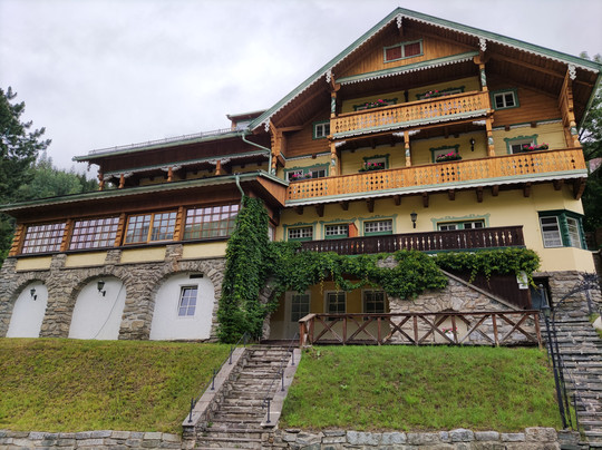 Hotel Kaiservilla主图