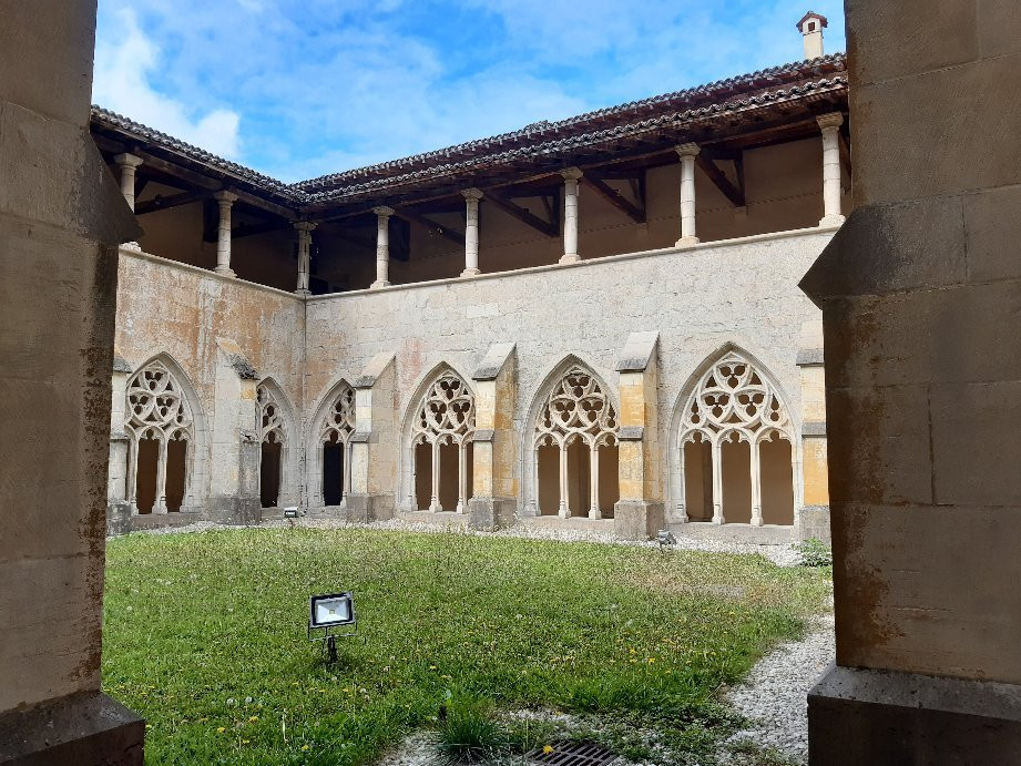 Abbaye Notre-Dame d'Ambronay-Ambronay必去景点