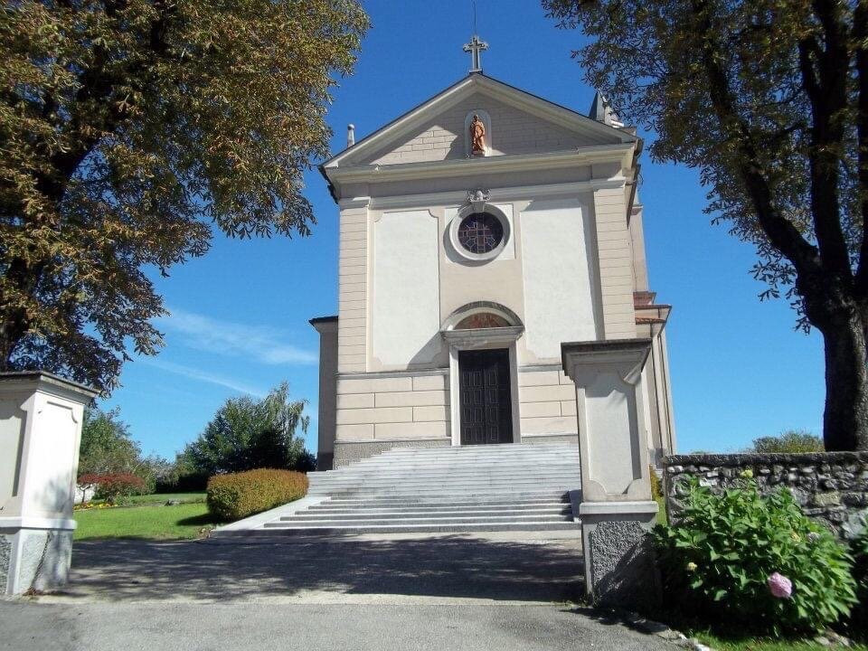 Chiesa Dei Santi Giovanni Battista e Maurizio-Caravate必去景点