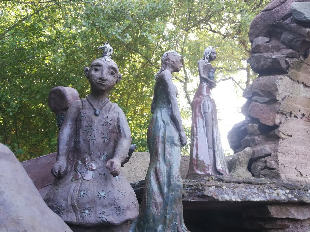 Arts Buissonniers Outsider Art museum-Saint-Sever-du-Moustier必去景点