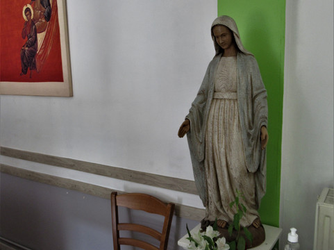 Eglise Sainte Marie des Peuples-Cergy必去景点