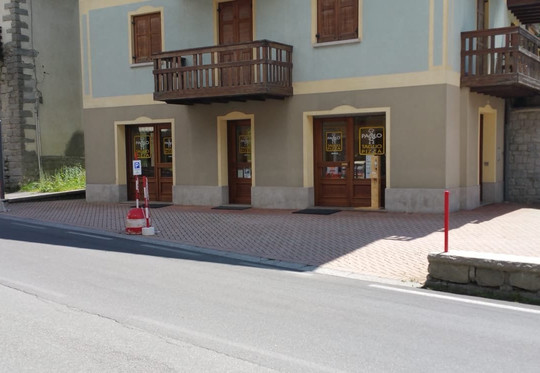 Pizzeria Paolo Taglio Pizza