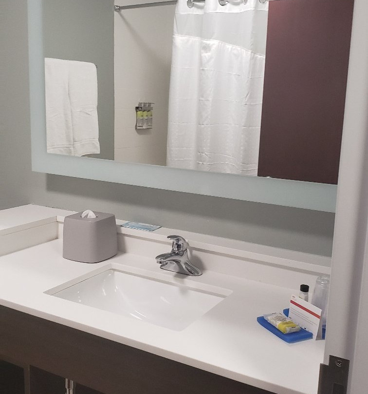 Holiday Inn Express & Suites Pearland by IHG主图