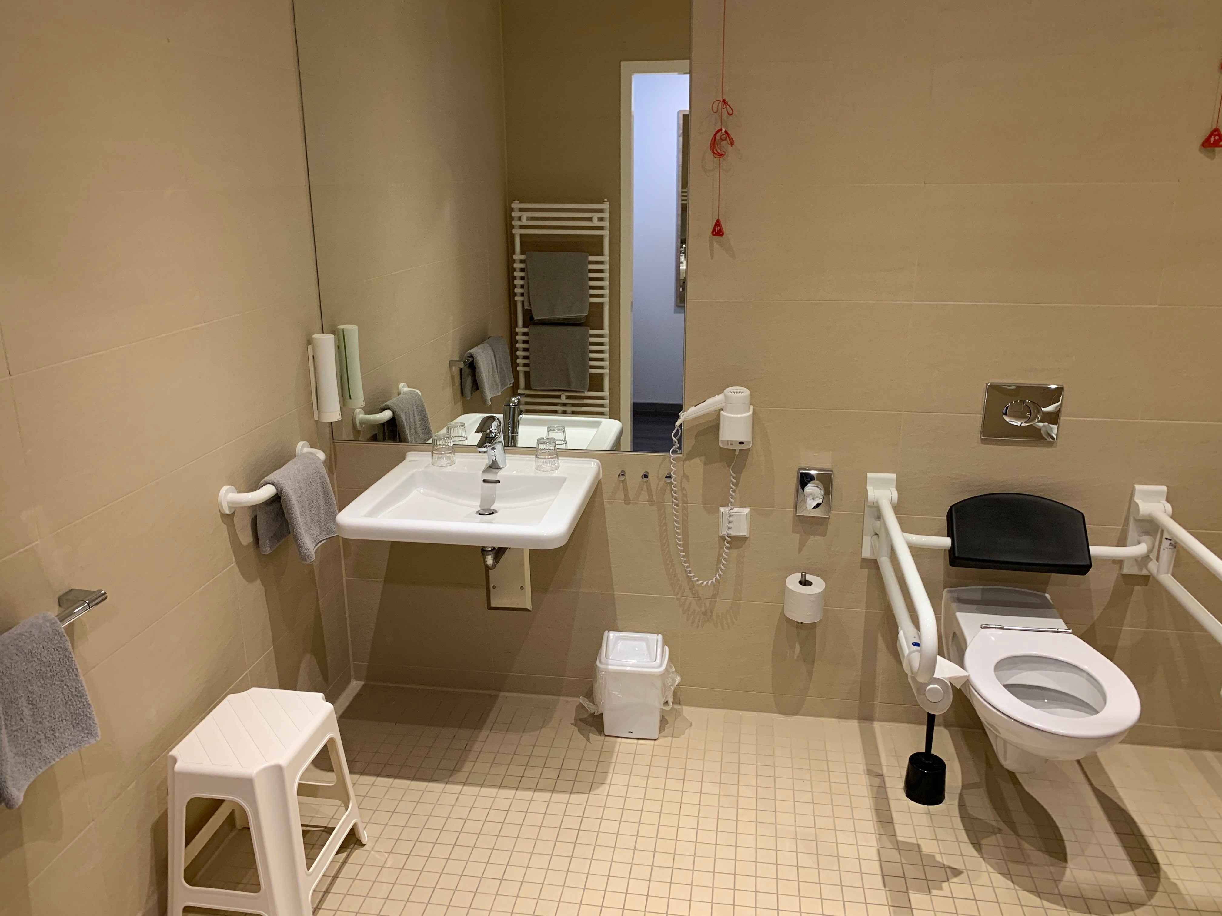 瑞士艾迪索酒店-官方